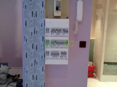 Tableau électrique presque fini