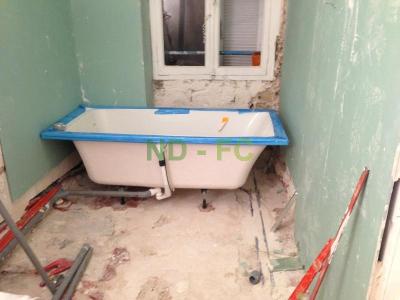 Installation de la nouvelle baignoire